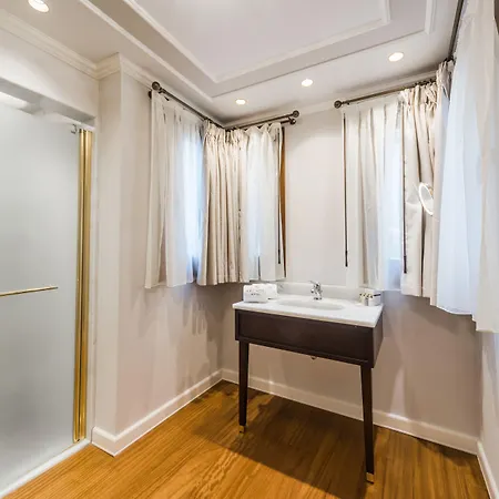 ホテル Arcade & Nisantasi