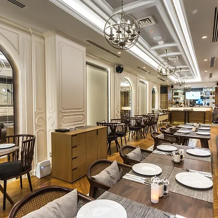 Arcade & Nisantasi 4*