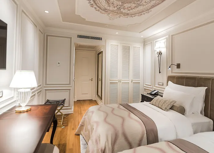 Отель Arcade & Nisantasi