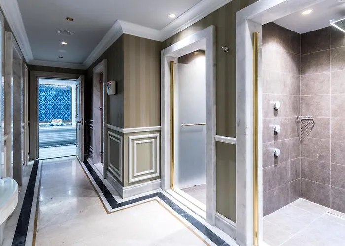 Отель Arcade & Nisantasi 4*